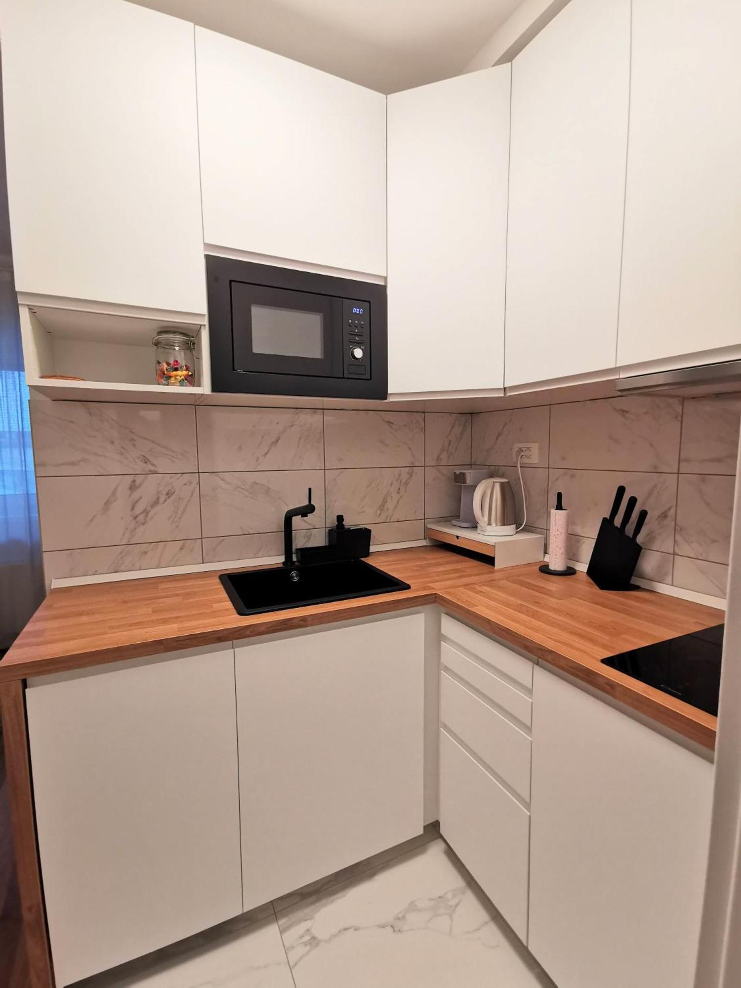 Fala - Self Check-in 0-24, Fast Wi Fi, Center Apartment