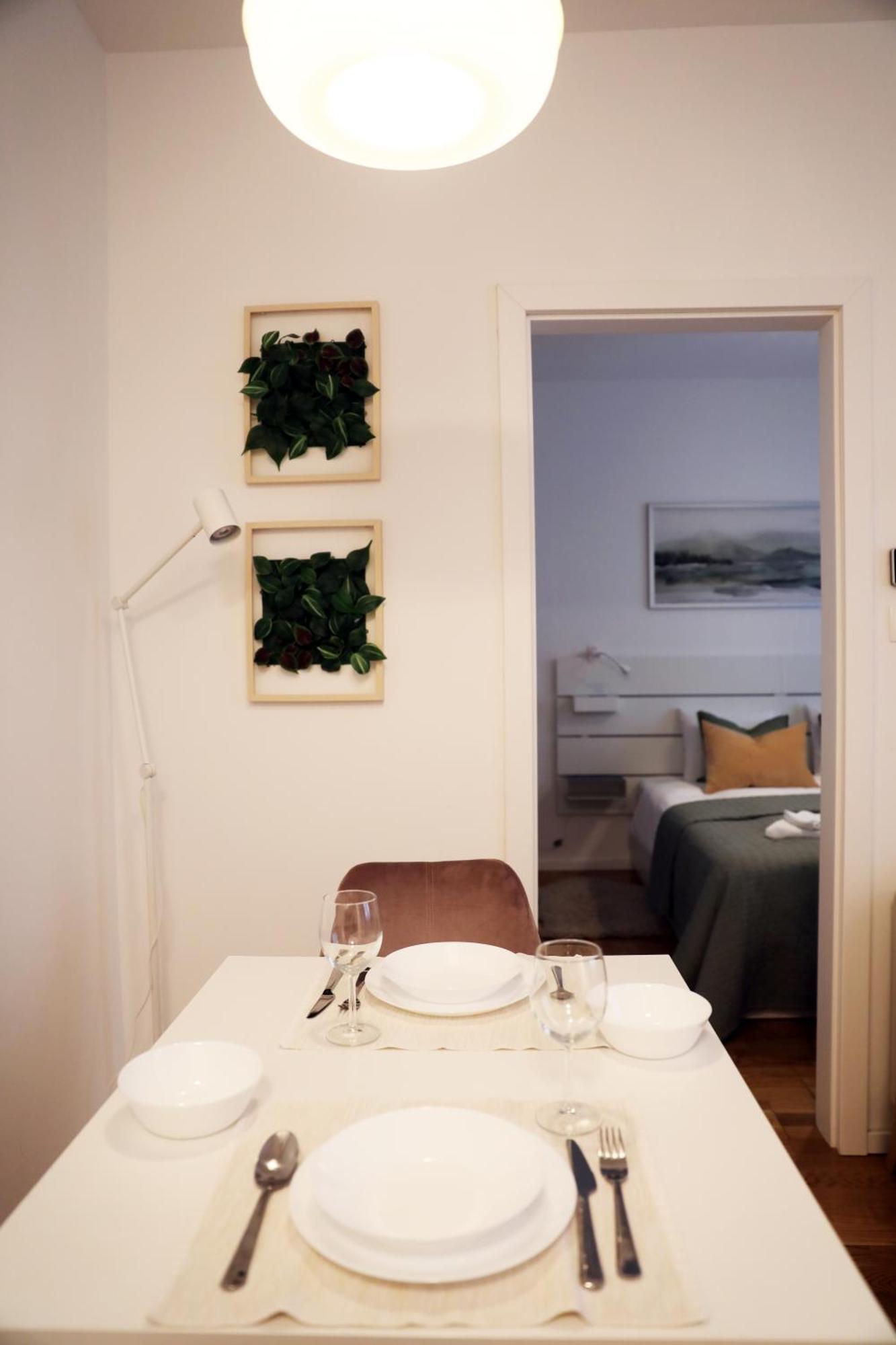 Fala - Self Check-in 0-24, Fast Wi Fi, Center Apartment *